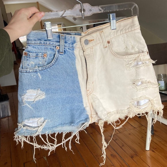 ❌SOLD❌Levi’s Vintage high waisted two tone shorts - Picture 5 of 7
